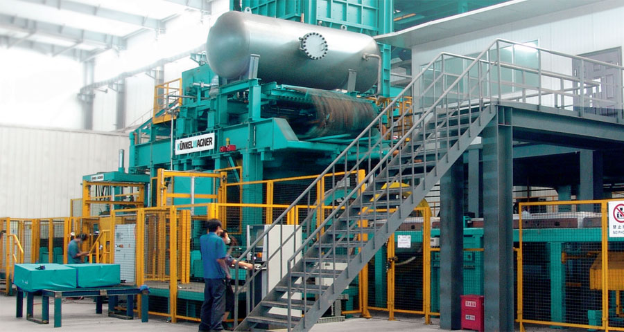 train suspension side view